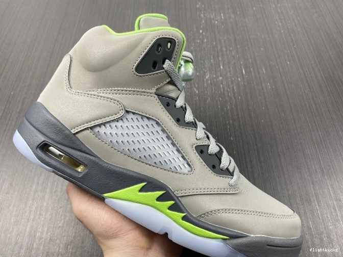 Retro (2022) Jordan DM9014-003 Bean Green 5 1015